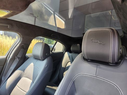 New 2024 Jaguar I-PACE R-Dynamic HSE image 10