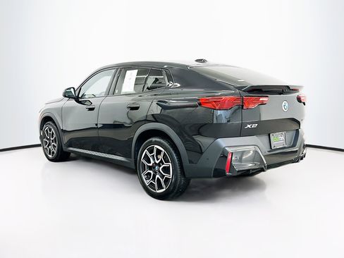 Used 2025 BMW X2 xDrive28i w/ Convenience Package image 5