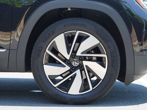 Used 2024 Volkswagen Atlas SEL AWD/4WD image 15