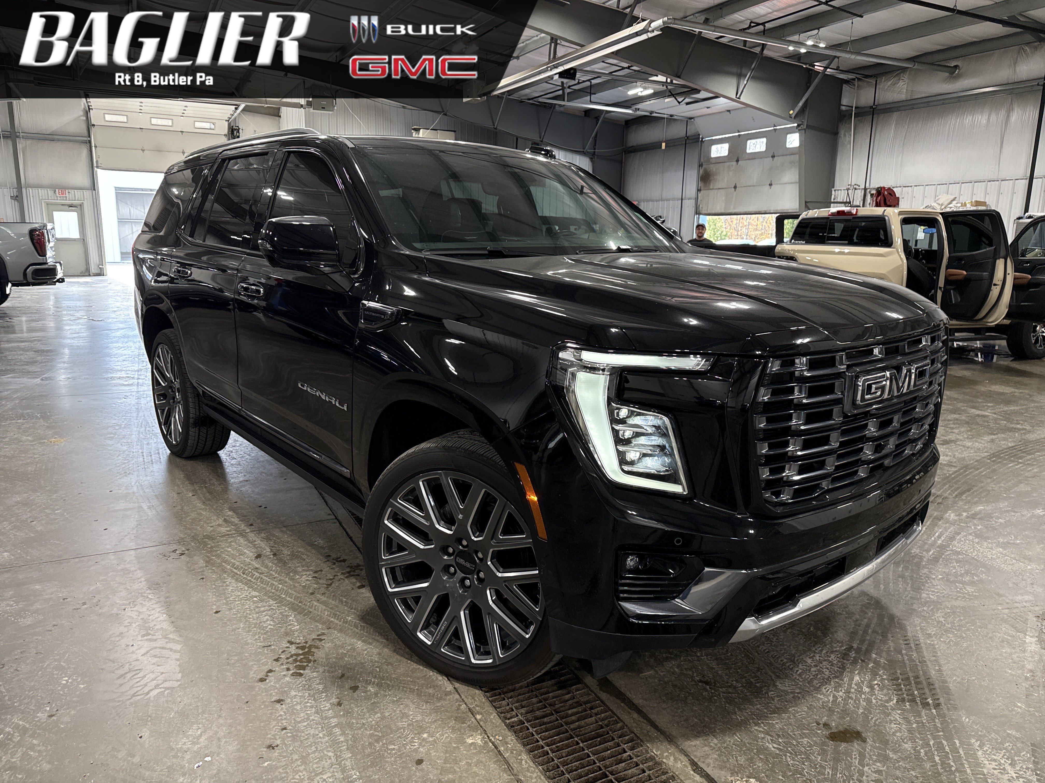 Used 2026 GMC Yukon Denali Ultimate AWD/4WD image 1