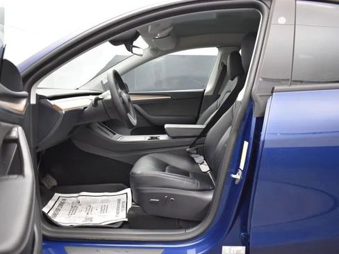 Used 2024 Tesla Model Y Long Range image 12