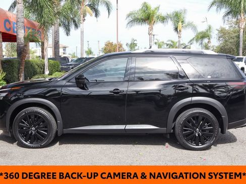 Used 2024 Nissan Pathfinder SL w/ SL Premium Package FWD image 5