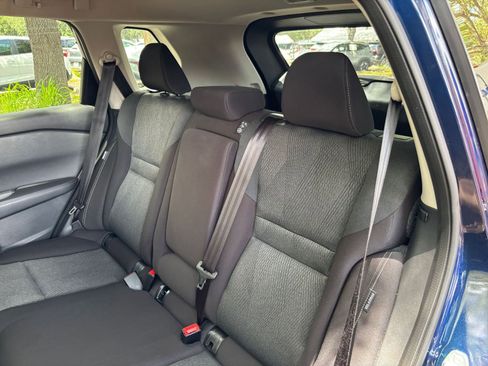 Used 2025 Nissan Rogue SV FWD image 38