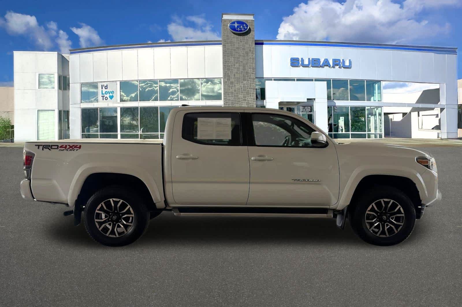 Used 2020 Toyota Tacoma TRD Sport w/ Technology Package AWD/4WD image 6