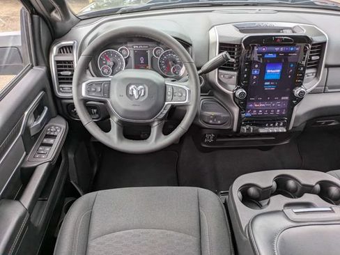 Used 2025 RAM 2500 Big Horn AWD/4WD image 16