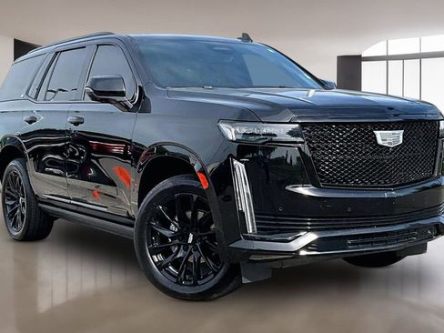 Used 2022 Cadillac Escalade Sport Platinum w/ LPO, ONYX Package AWD/4WD image 11