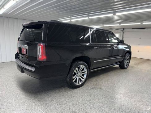 Used 2018 GMC Yukon XL Denali w/ Enhanced Security Package AWD/4WD image 7