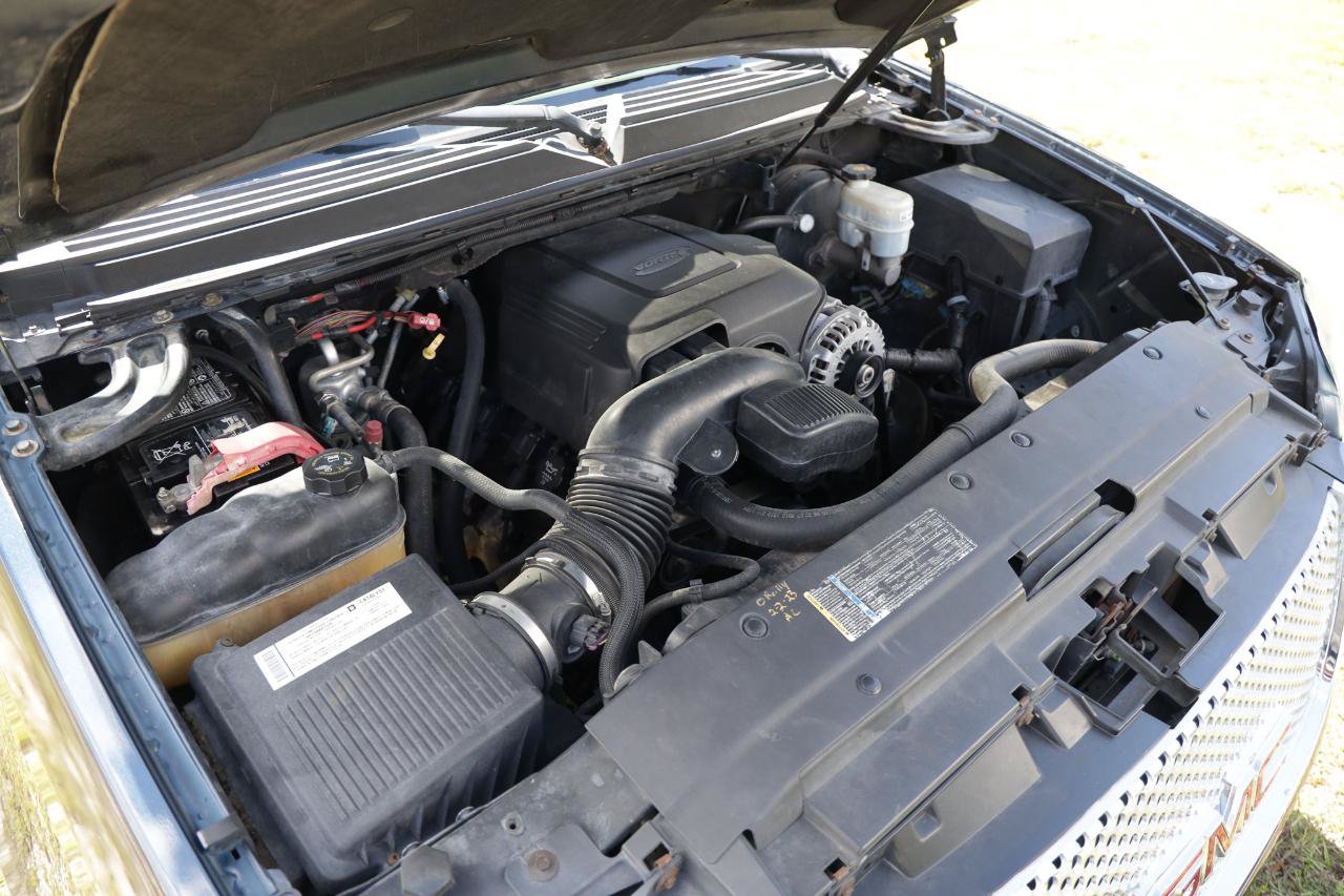 Used 2007 GMC Yukon SLT w/ SLT Preferred Equipment Group RWD image 40