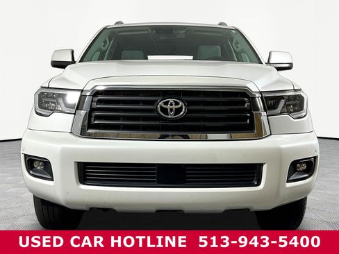 Used 2022 Toyota Sequoia SR5 AWD/4WD image 2