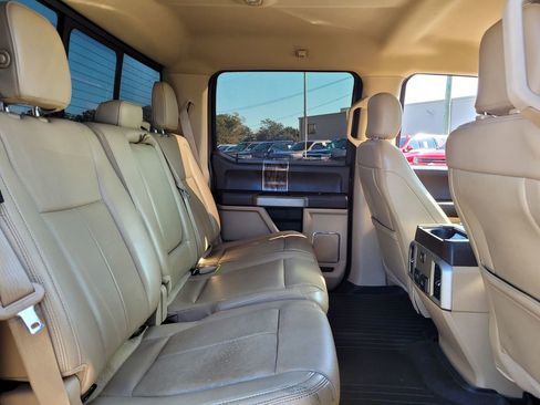 Used 2018 Ford F150 Lariat image 31