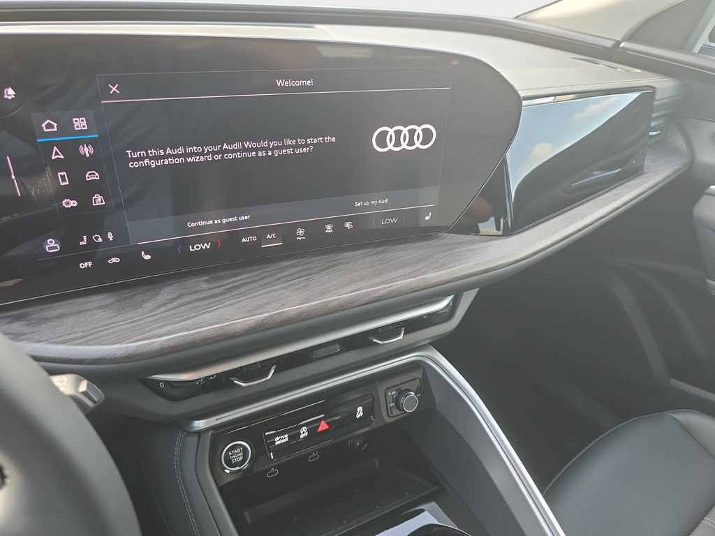 Certified 2025 Audi Q5 Premium w/ Premium Plus AWD/4WD image 15