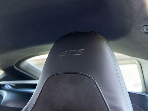 Certified 2025 Porsche 718 Cayman GTS RWD image 35