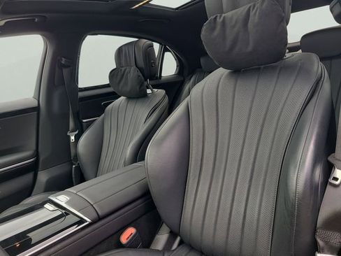 Used 2025 Mercedes-Benz S 500 4MATIC image 21