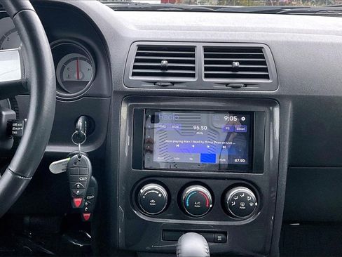 Used 2009 Dodge Challenger R/T image 8