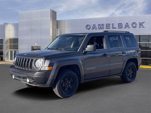 Used 2015 Jeep Patriot Sport image 2