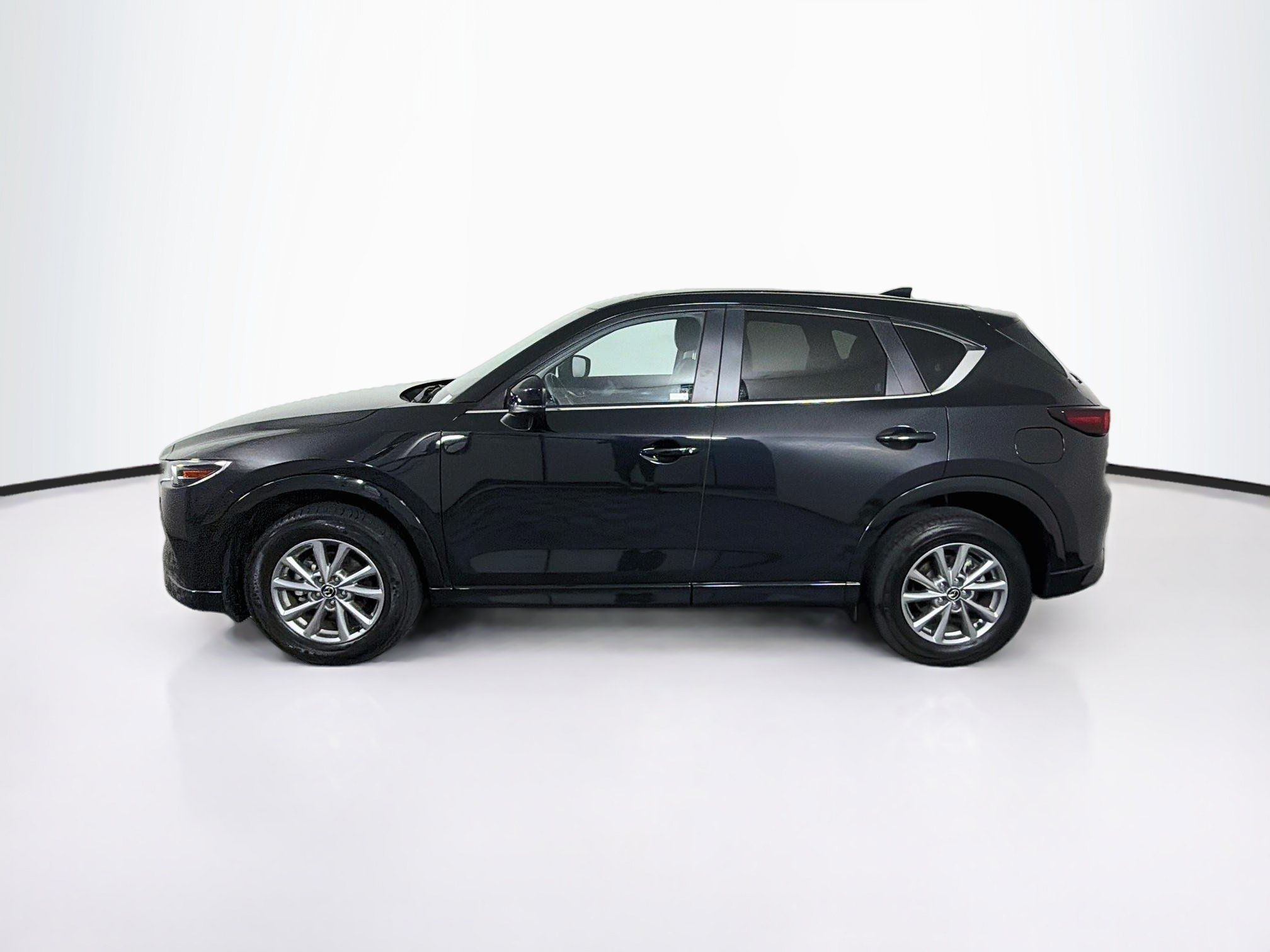 Used 2025 MAZDA CX-5 AWD 2.5 S w/ Preferred Package image 4