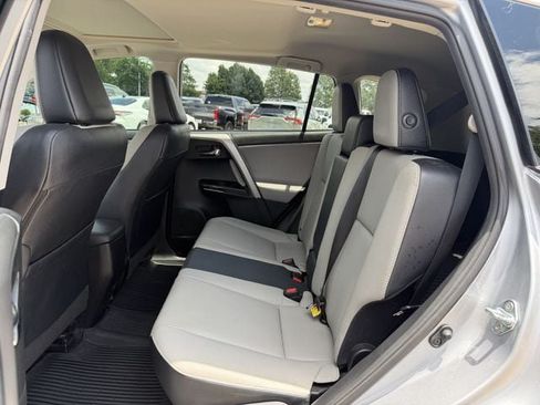 Used 2016 Toyota RAV4 Limited FWD image 28