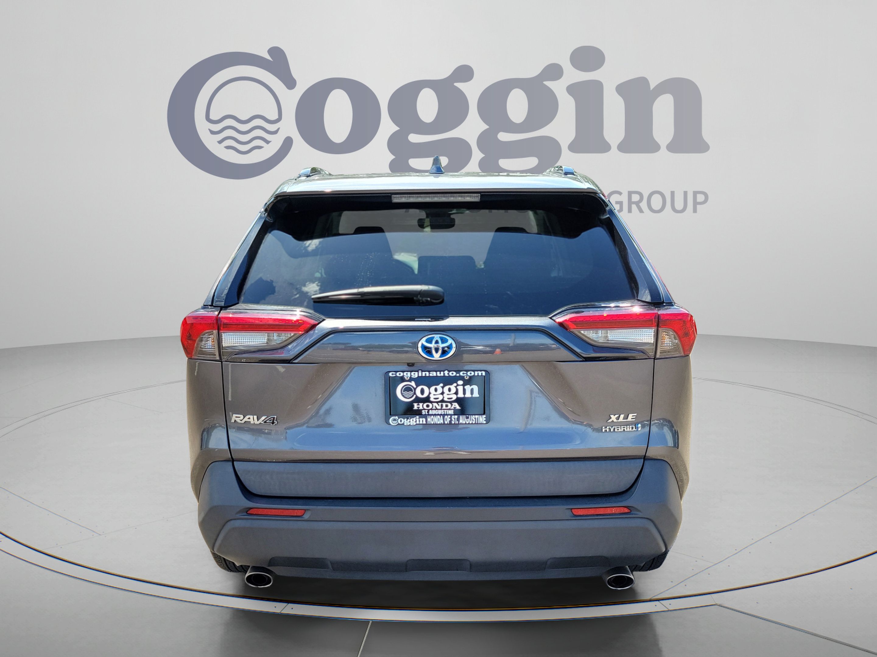 Used 2022 Toyota RAV4 XLE w/ Convenience Package AWD/4WD image 4