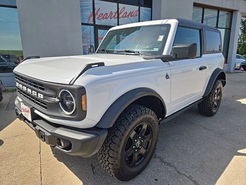 Used 2024 Ford Bronco Black Diamond AWD/4WD image 3