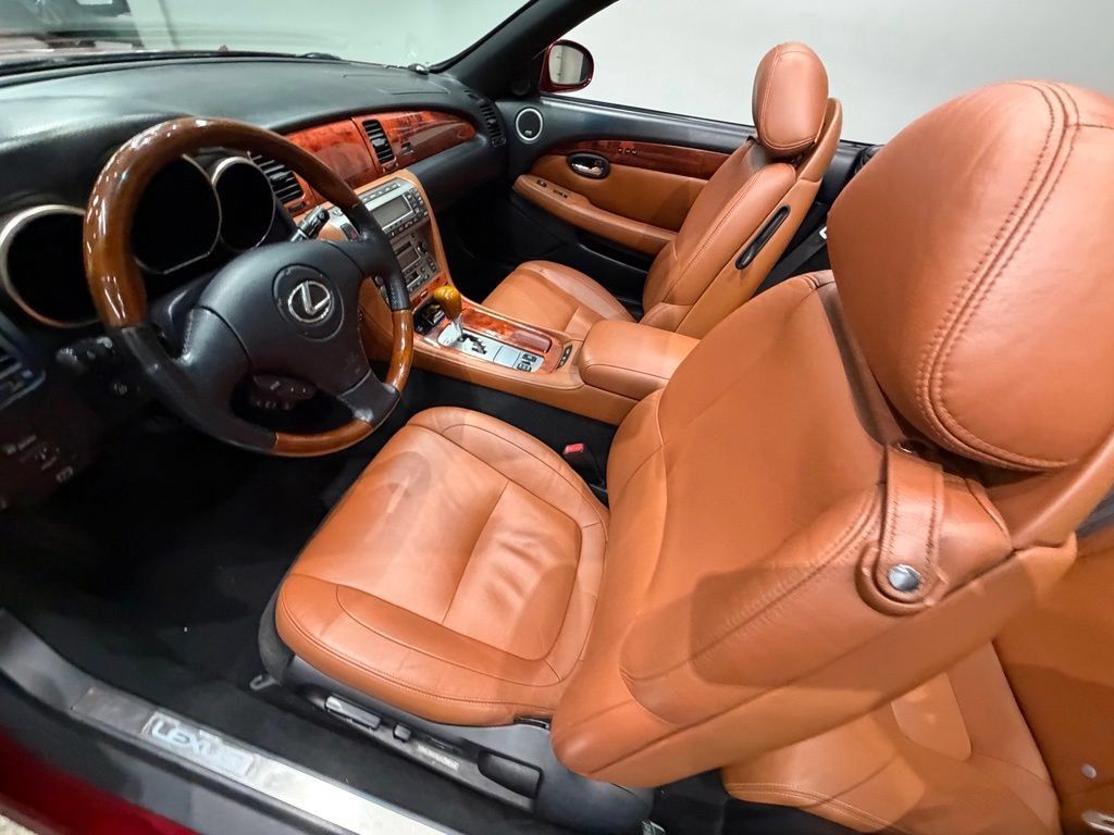 Used 2006 Lexus SC 430 Convertible RWD image 25