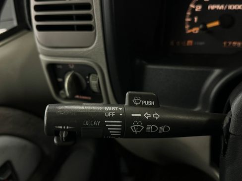 Used 2000 Chevrolet Tahoe Z71 w/ Comfort & Security Pkg image 68