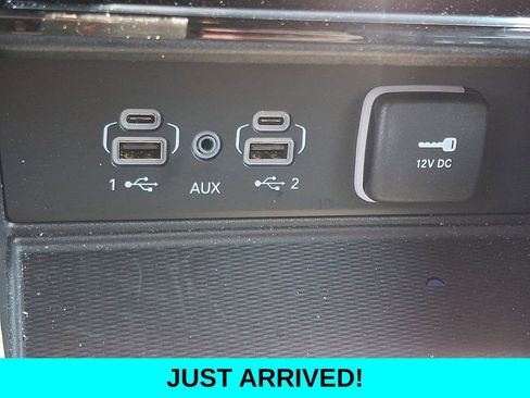 Used 2025 Jeep Grand Cherokee Laredo X w/ Luxury Tech Group I AWD/4WD image 24