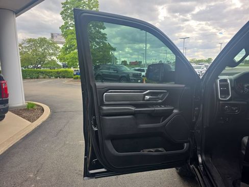 Used 2019 RAM 1500 Big Horn AWD/4WD image 15