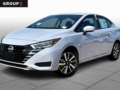 New 2025 Nissan Versa SV w/ Trunk Package