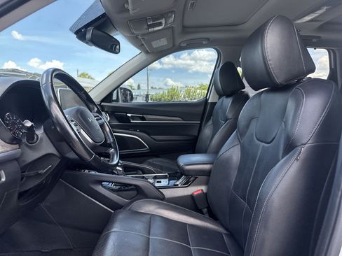 Certified 2022 Kia Telluride SX w/ Towing Package FWD image 13