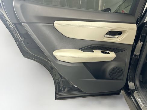 Used 2024 Nissan Ariya FWD image 28