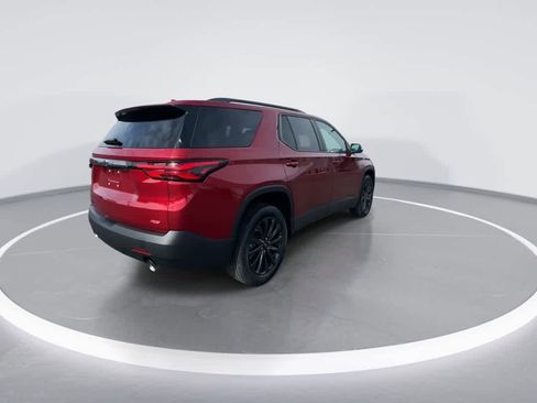 Used 2023 Chevrolet Traverse RS image 8
