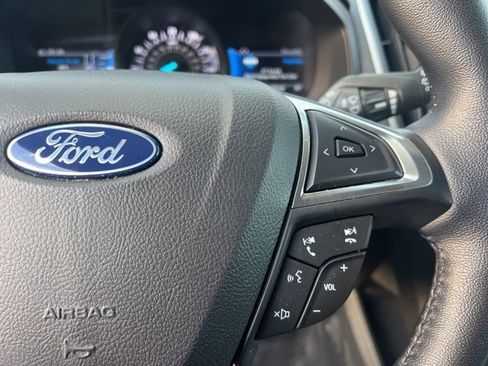 Used 2023 Ford Edge SEL w/ Sport Appearance Package image 29