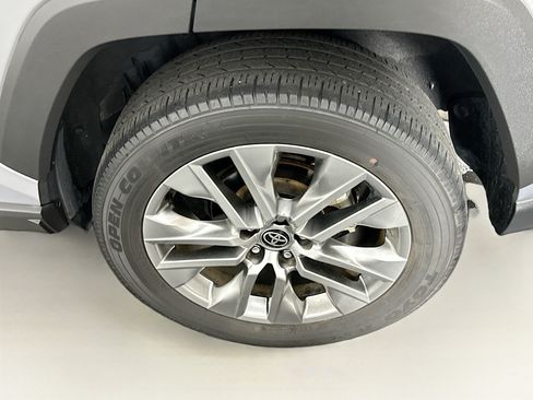 Used 2023 Toyota RAV4 XLE Premium FWD image 11