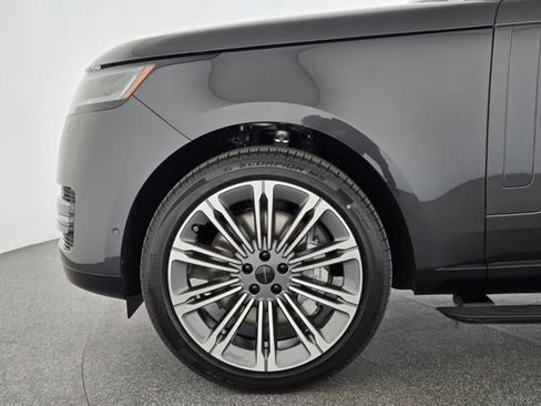 New 2026 Land Rover Range Rover Long Wheelbase SE AWD/4WD image 9