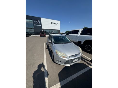 Used 2013 Ford Focus SE FWD image 4