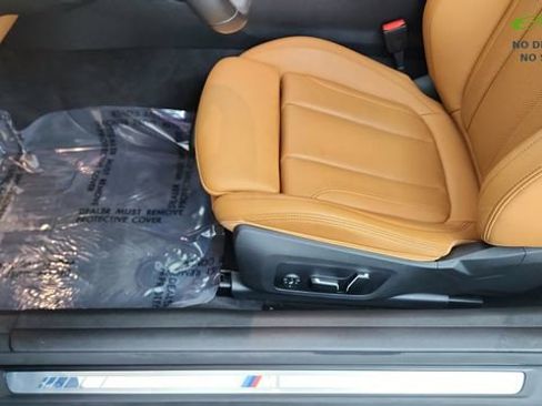 Used 2026 BMW M440i Convertible RWD image 35