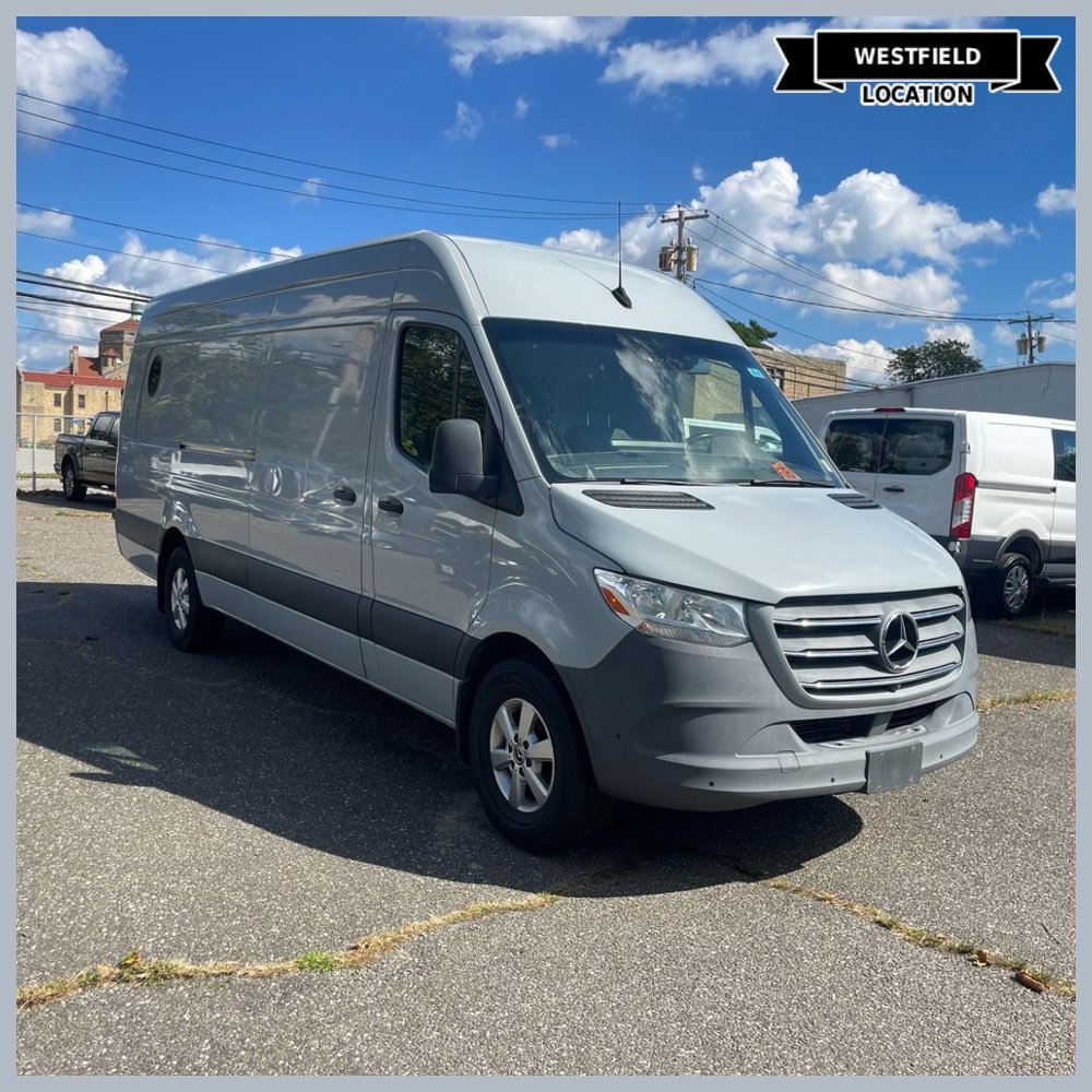 Used 2022 Mercedes-Benz Sprinter 2500 image 1
