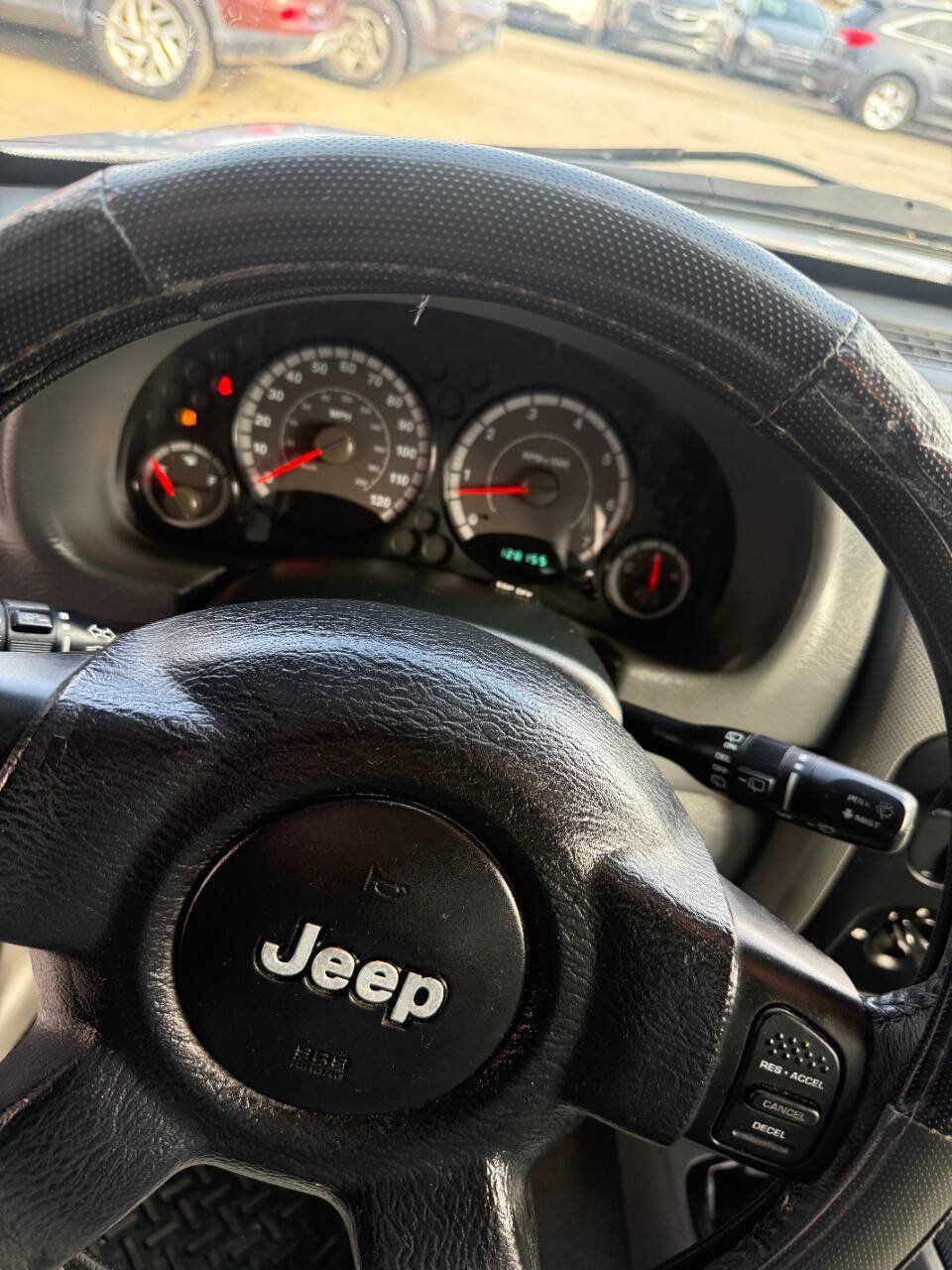 Used 2007 Jeep Liberty Sport AWD/4WD image 13