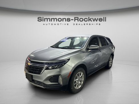 Used 2023 Chevrolet Equinox LT image 8