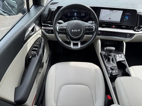 Used 2023 Kia Sportage EX FWD image 15