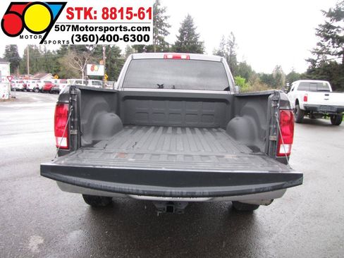 Used 2017 RAM 1500 ST w/ SXT Appearance Group AWD/4WD image 9