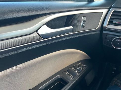 Used 2018 Ford Fusion S image 14