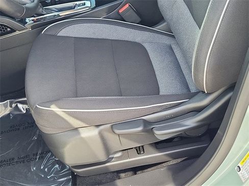 Used 2025 Chevrolet TrailBlazer LT w/ LT Cold Weather Package image 23