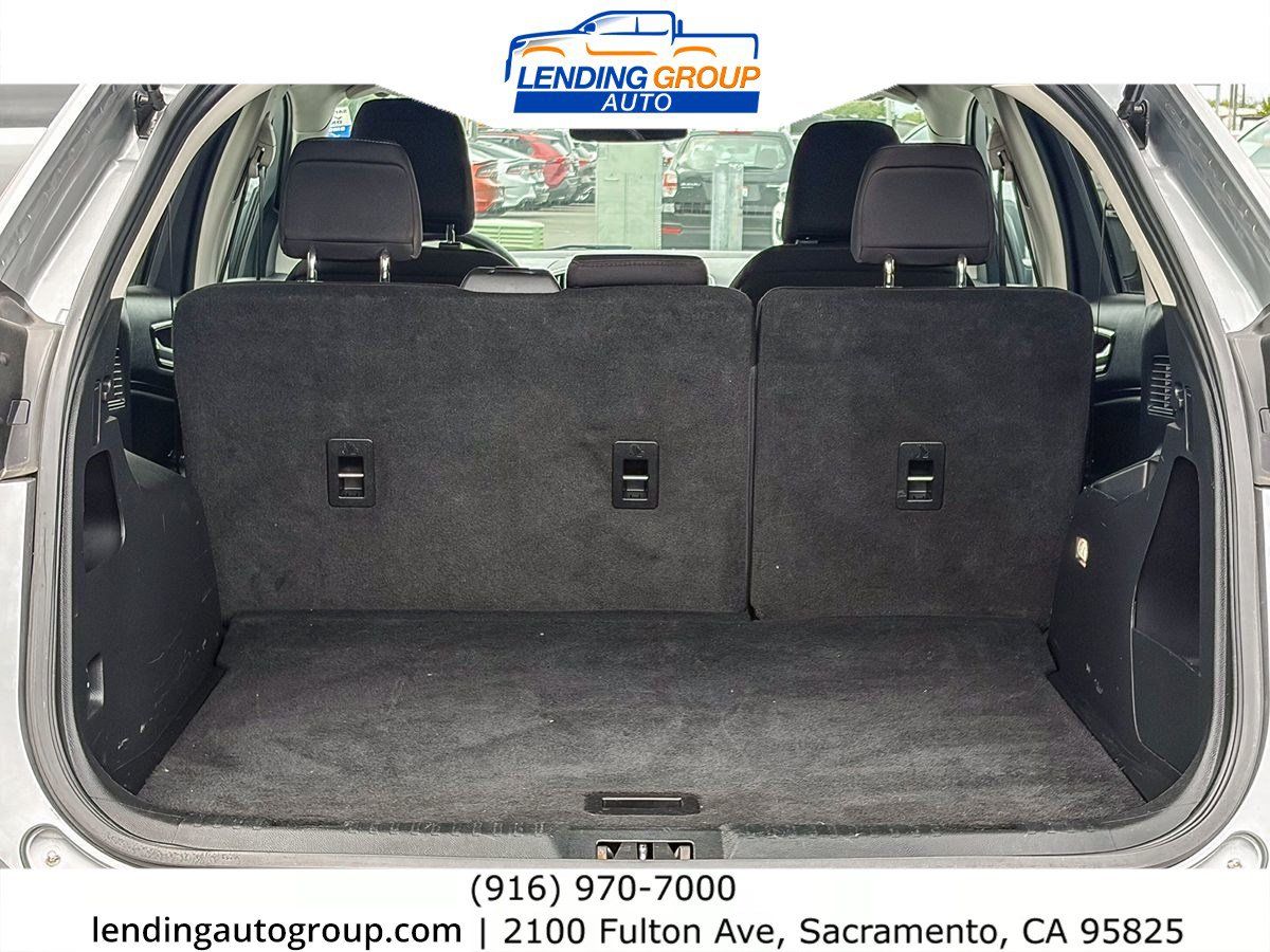 Used 2024 Ford Edge SE w/ Black Appearance Package AWD/4WD image 24
