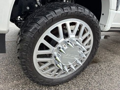 Used 2024 Ford F450 Limited w/ FX4 Off-Road Package AWD/4WD image 10
