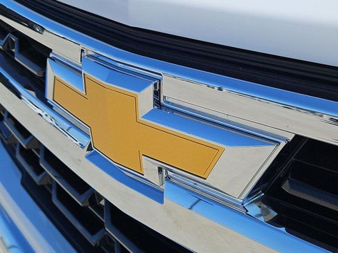 Used 2026 Chevrolet Silverado 1500 LT RWD image 30