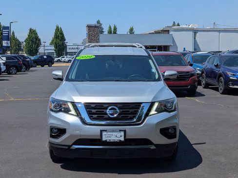 Used 2019 Nissan Pathfinder SV FWD image 8