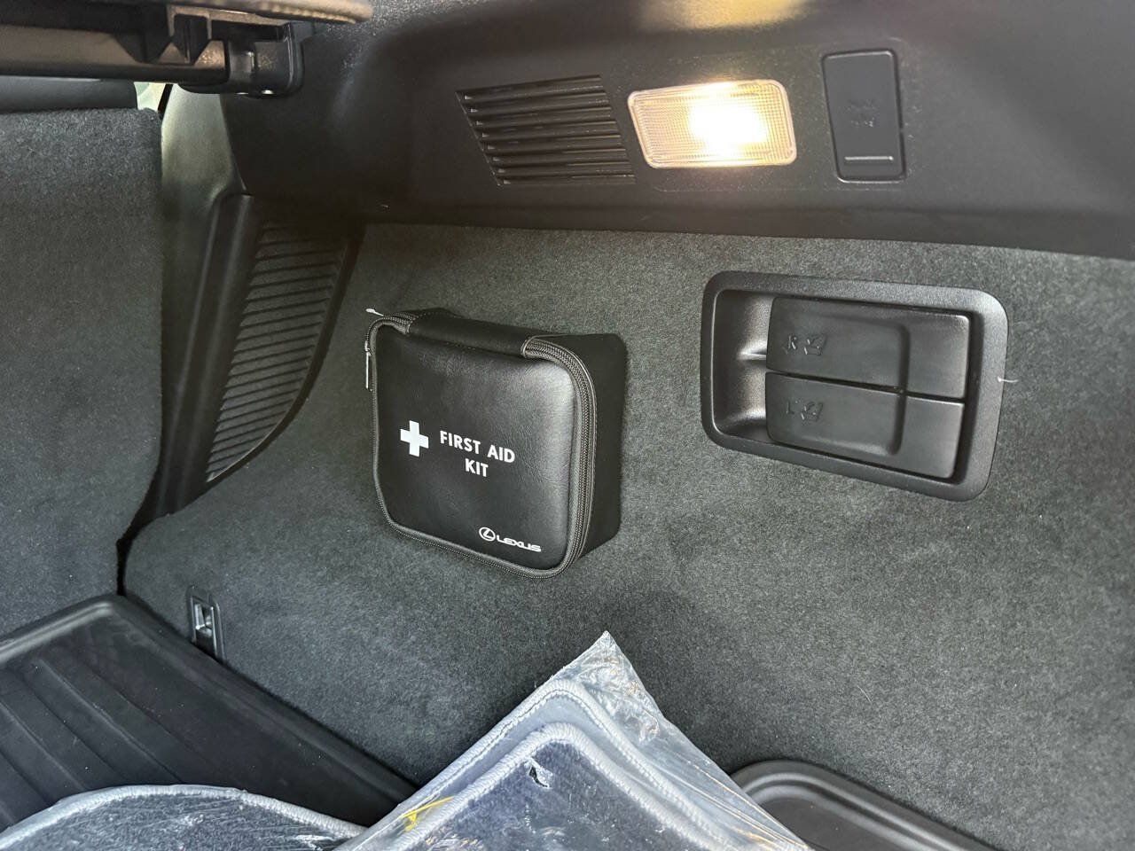 Used 2020 Lexus RX 450h F Sport w/ Accessory Package AWD/4WD image 22