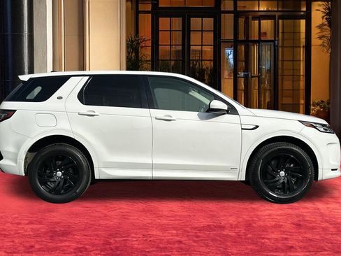 Used 2020 Land Rover Discovery Sport SE R-Dynamic image 9