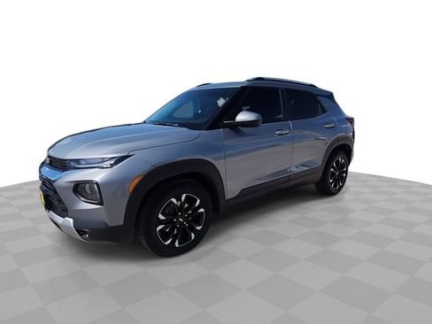 Used 2023 Chevrolet TrailBlazer LT FWD image 4